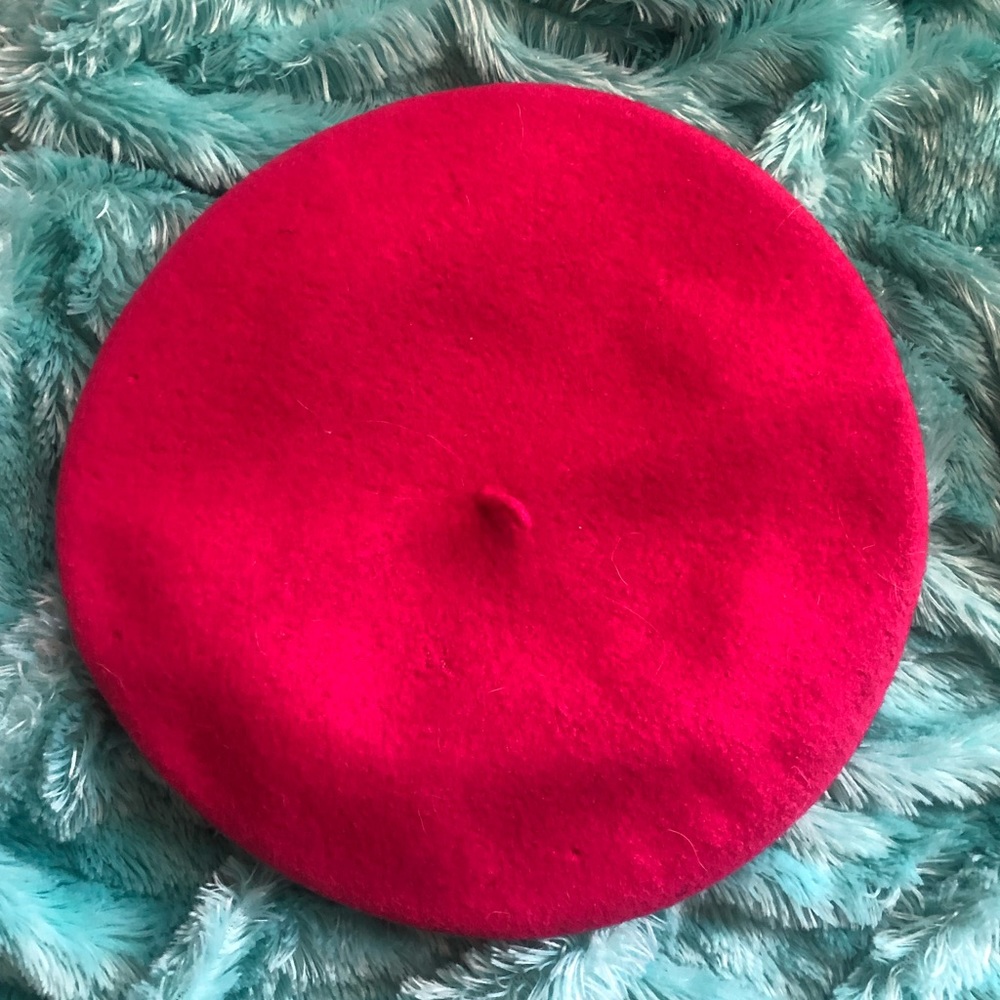 hot pink beret 💖💗